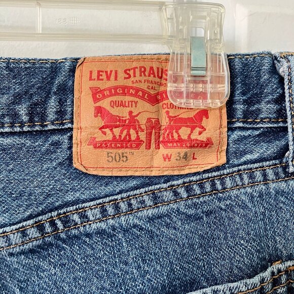 Levi's 505 Denim Shorts Mens 34 Walking Bermuda Distressed Jean - Picture 8 of 15